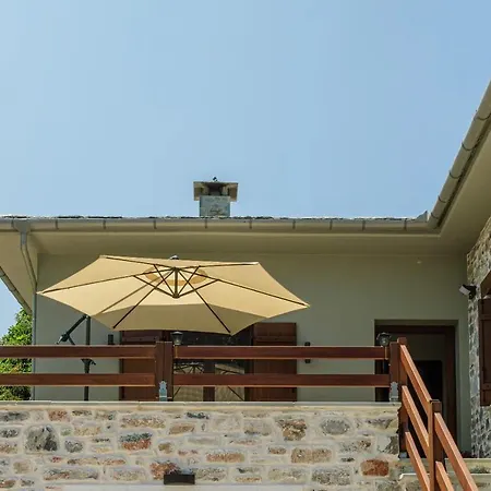 Holly Tree - Pelion アパート