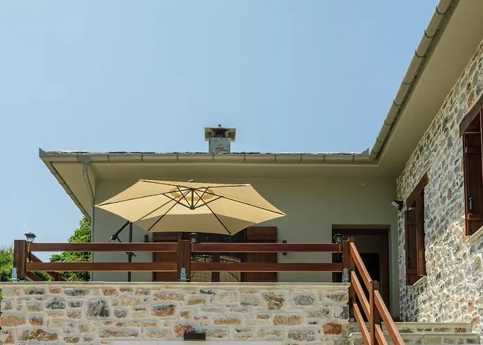 Holly Tree - Pelion アパート